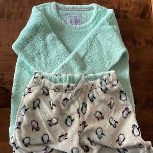 Womens Muk Luks super soft pjs